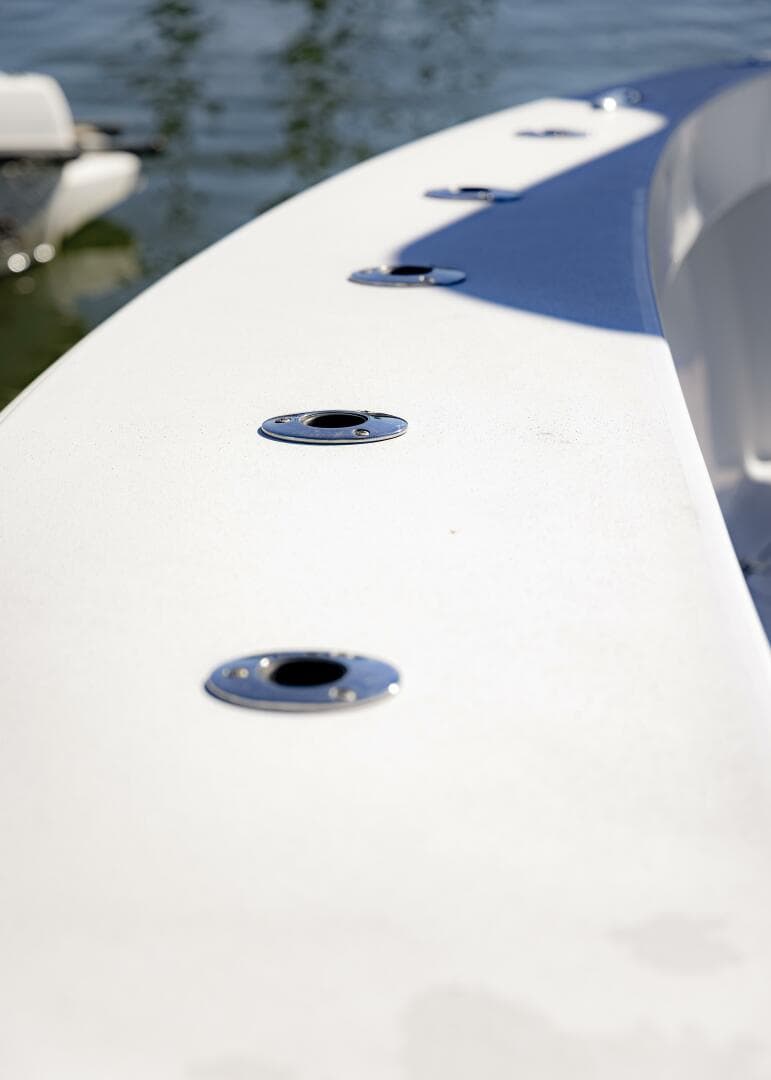 2022 Conch 27 CC — photo 10