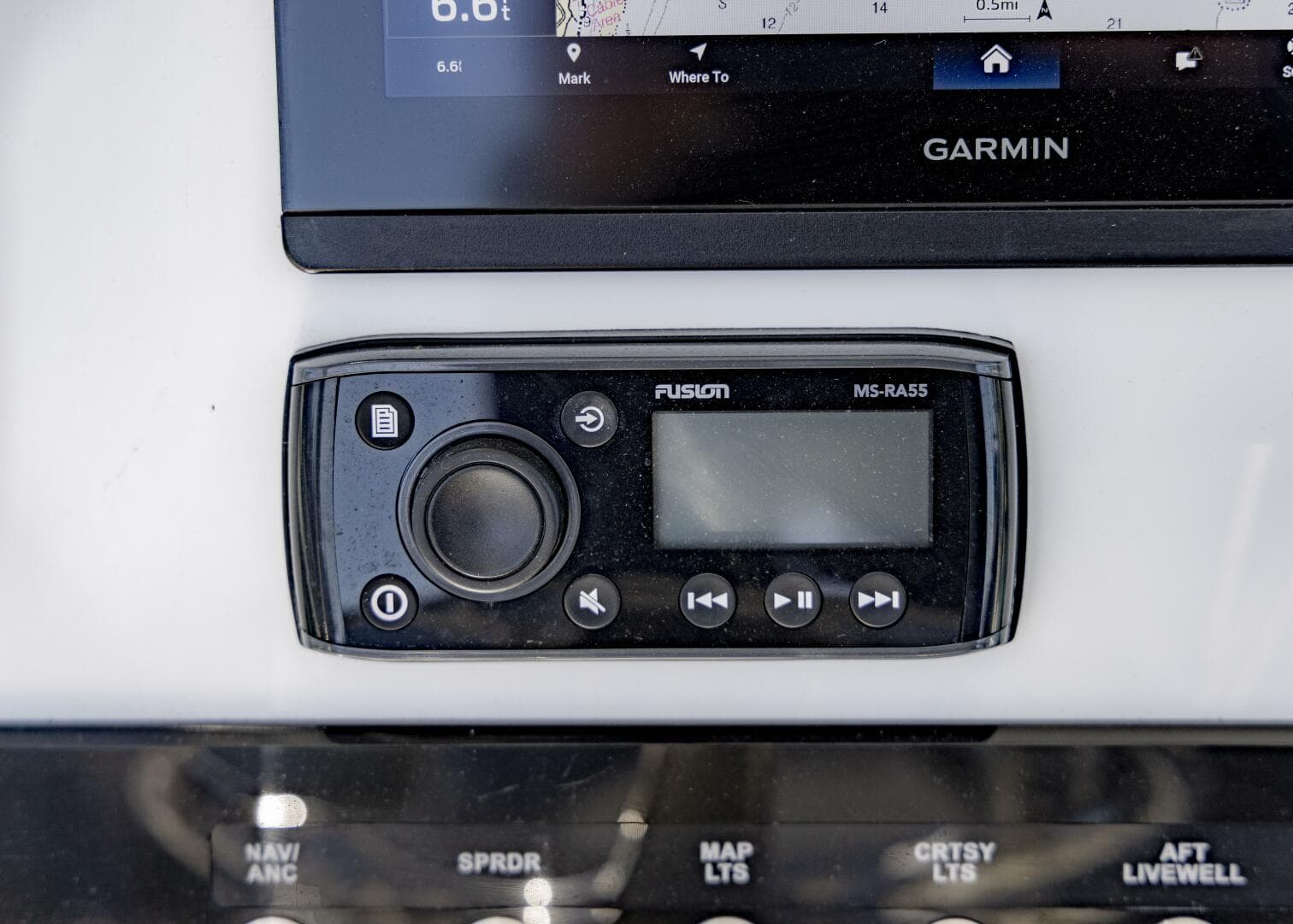 2022 Conch 27 CC — photo 25