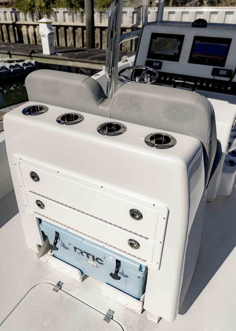 2022 Conch 27 CC — photo 31