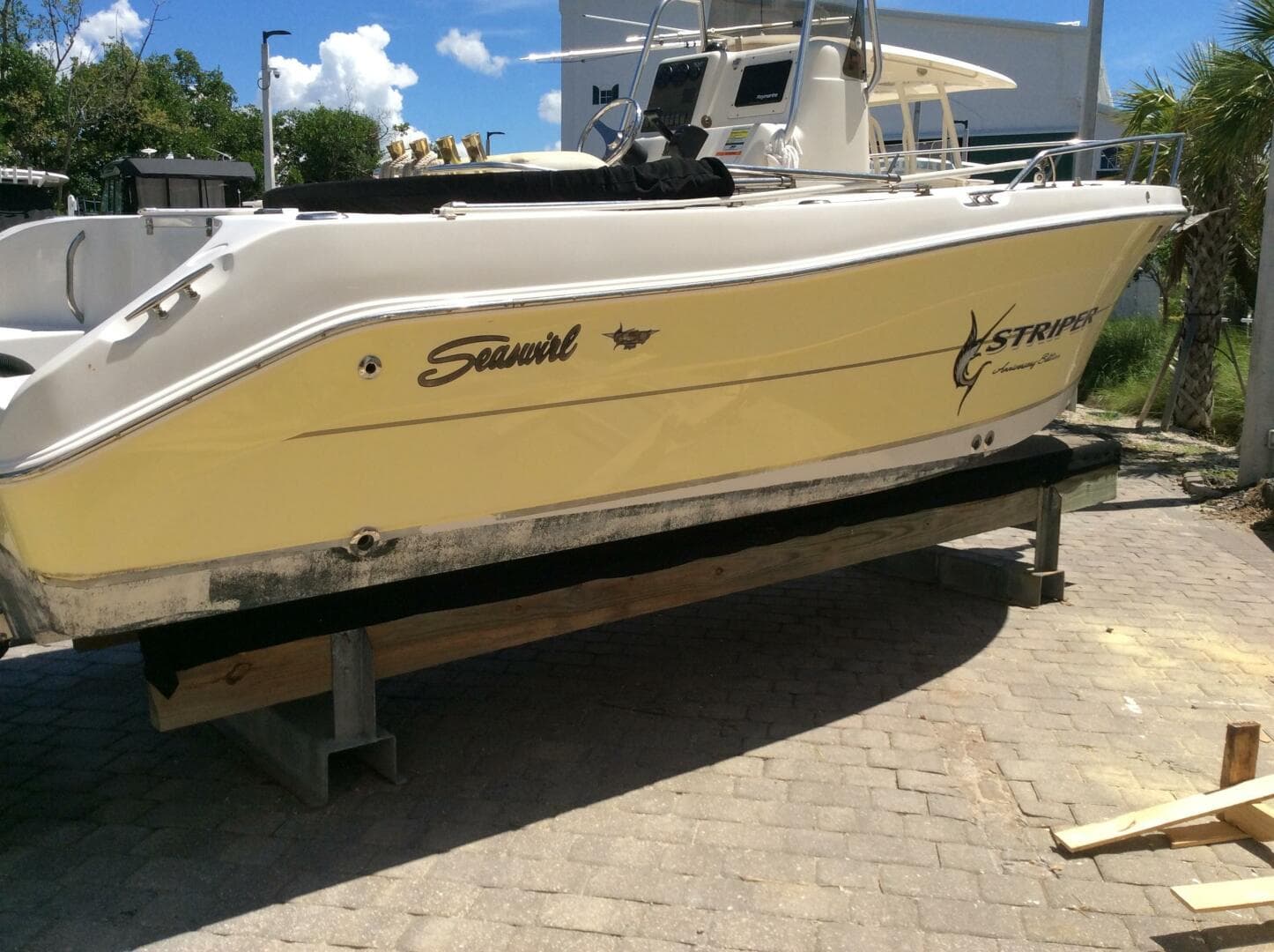 2005 Seaswirl Striper — photo 2