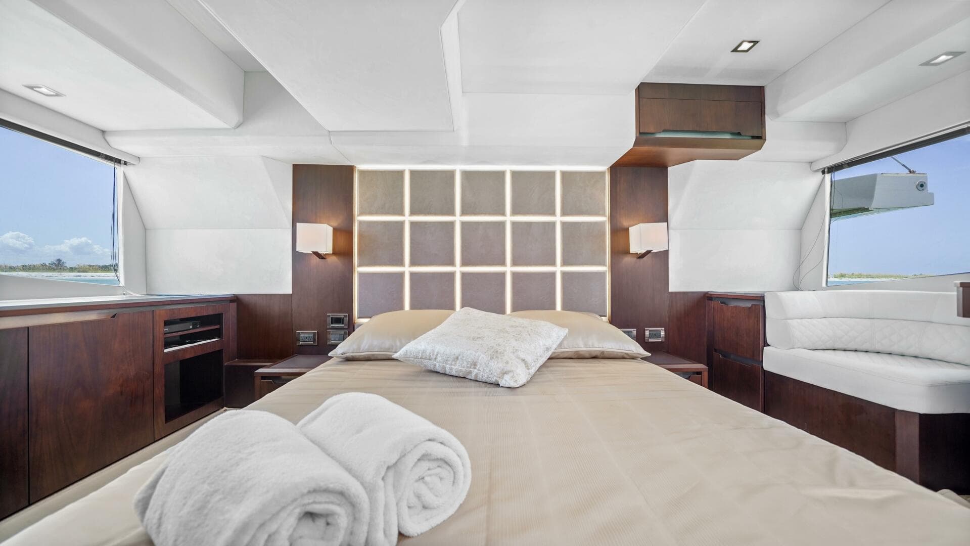 2022 Galeon 470 Sky — photo 36