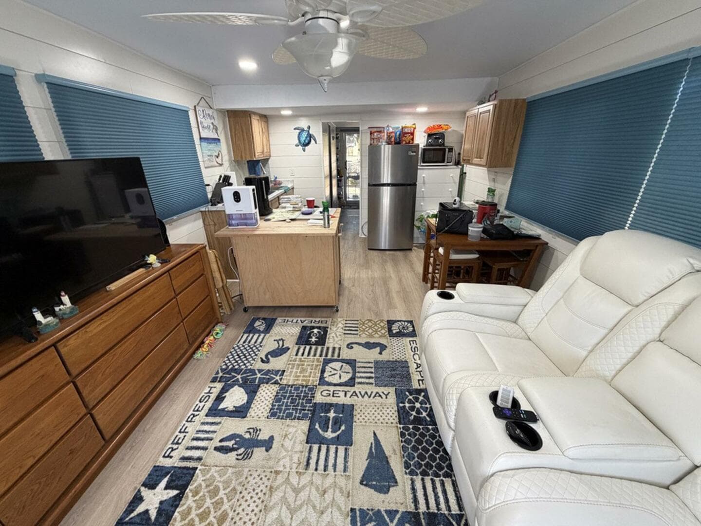 1984 Hilburn 4412 — photo 28