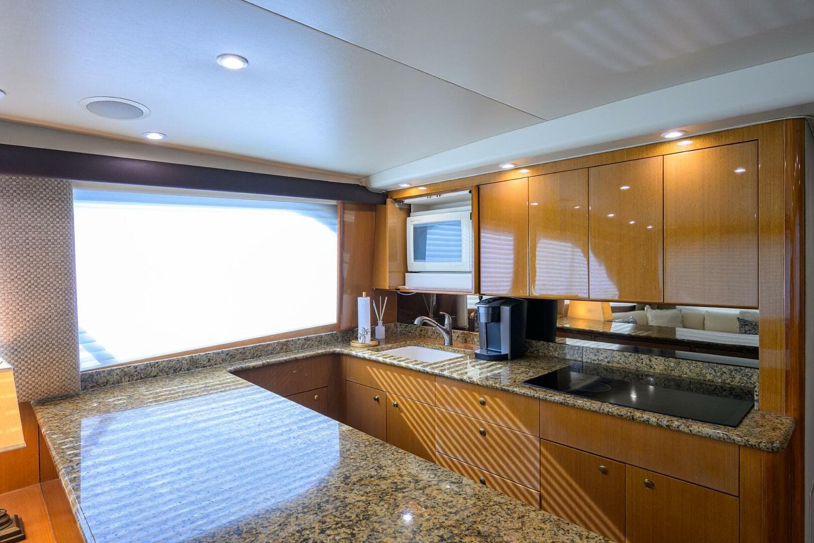 2004 Viking 56 Convertible — photo 40