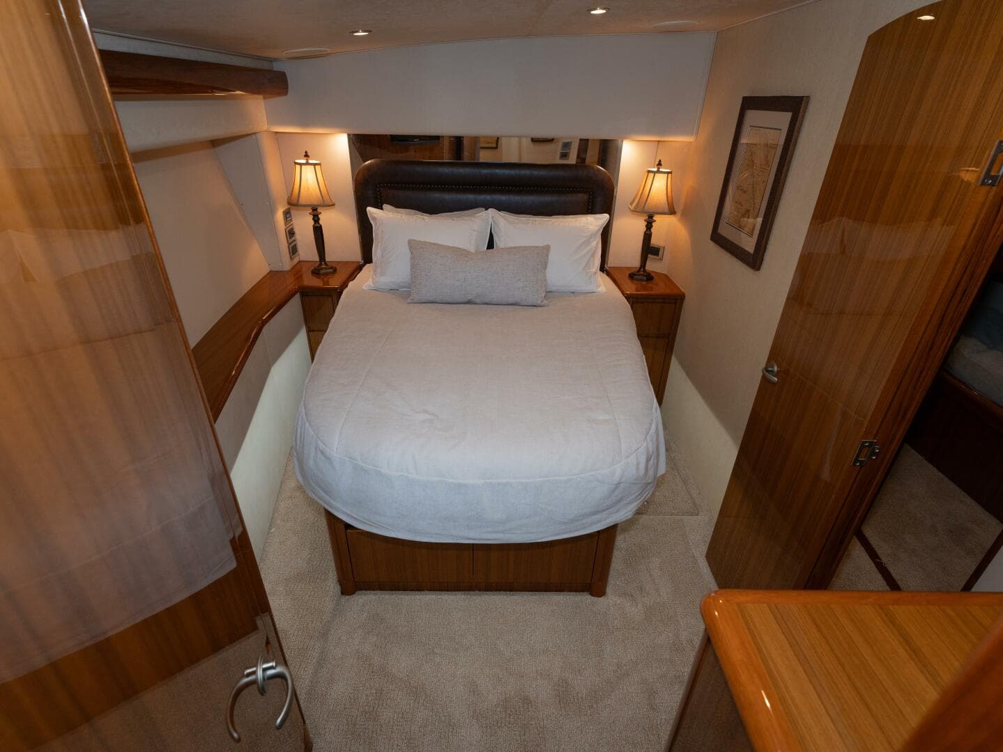 2009 Viking 50 Convertible — photo 23