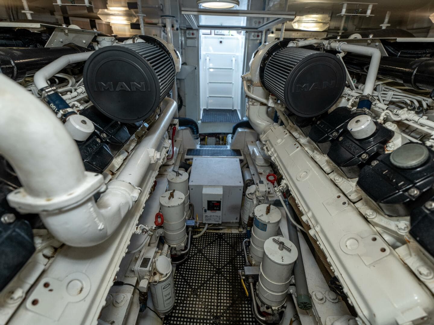 2009 Viking 50 Convertible — photo 84