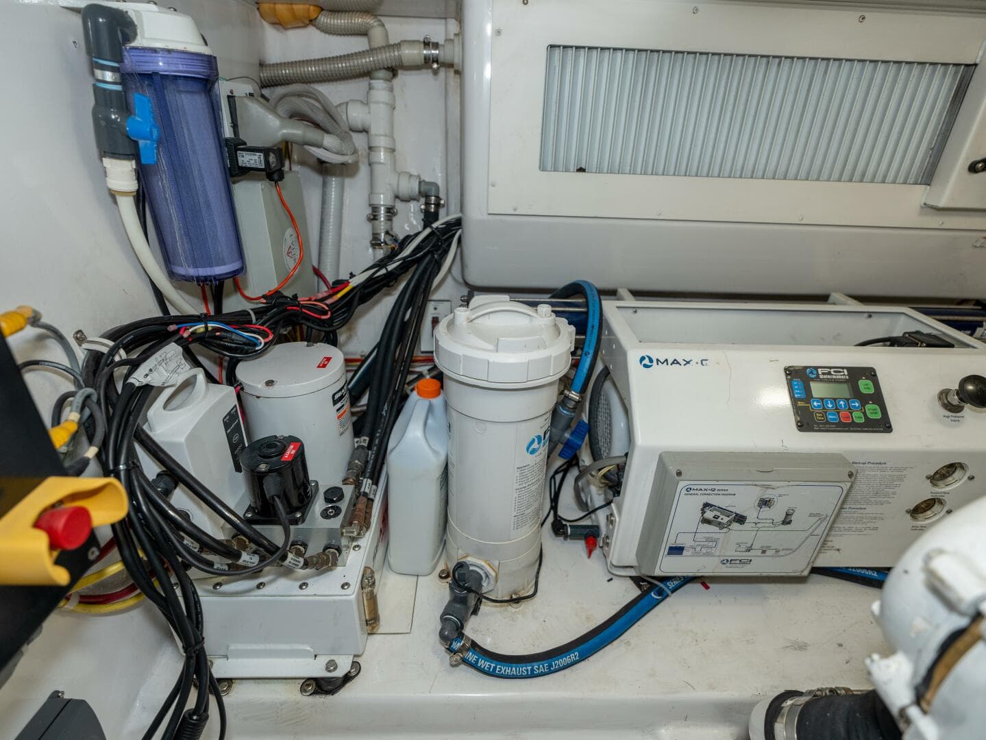 2009 Viking 50 Convertible — photo 81