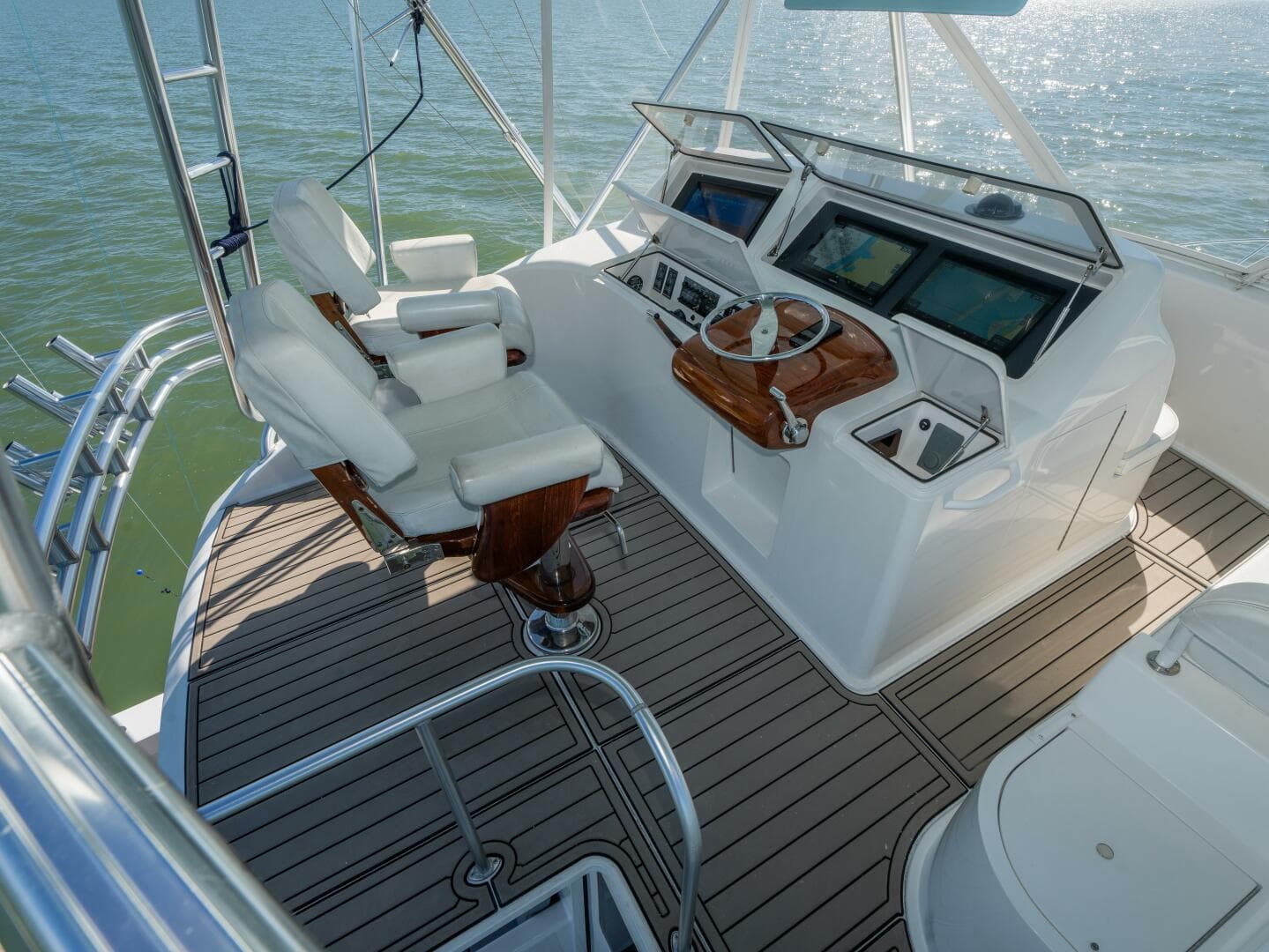 2009 Viking 50 Convertible — photo 57