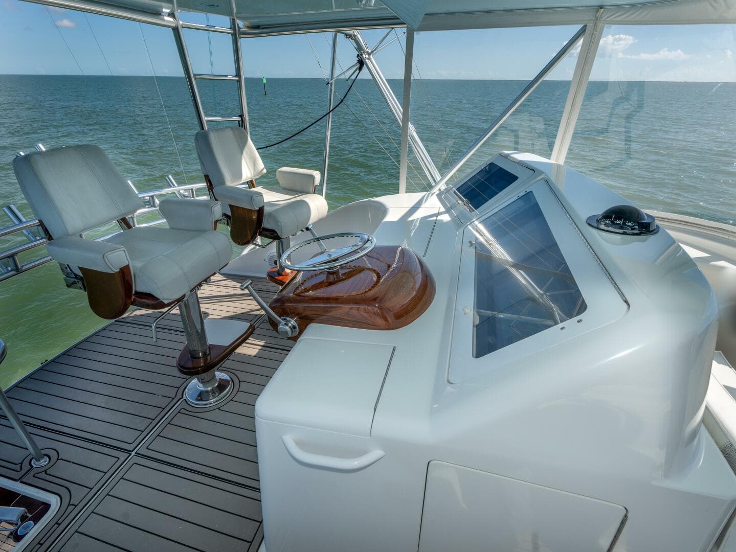 2009 Viking 50 Convertible — photo 73