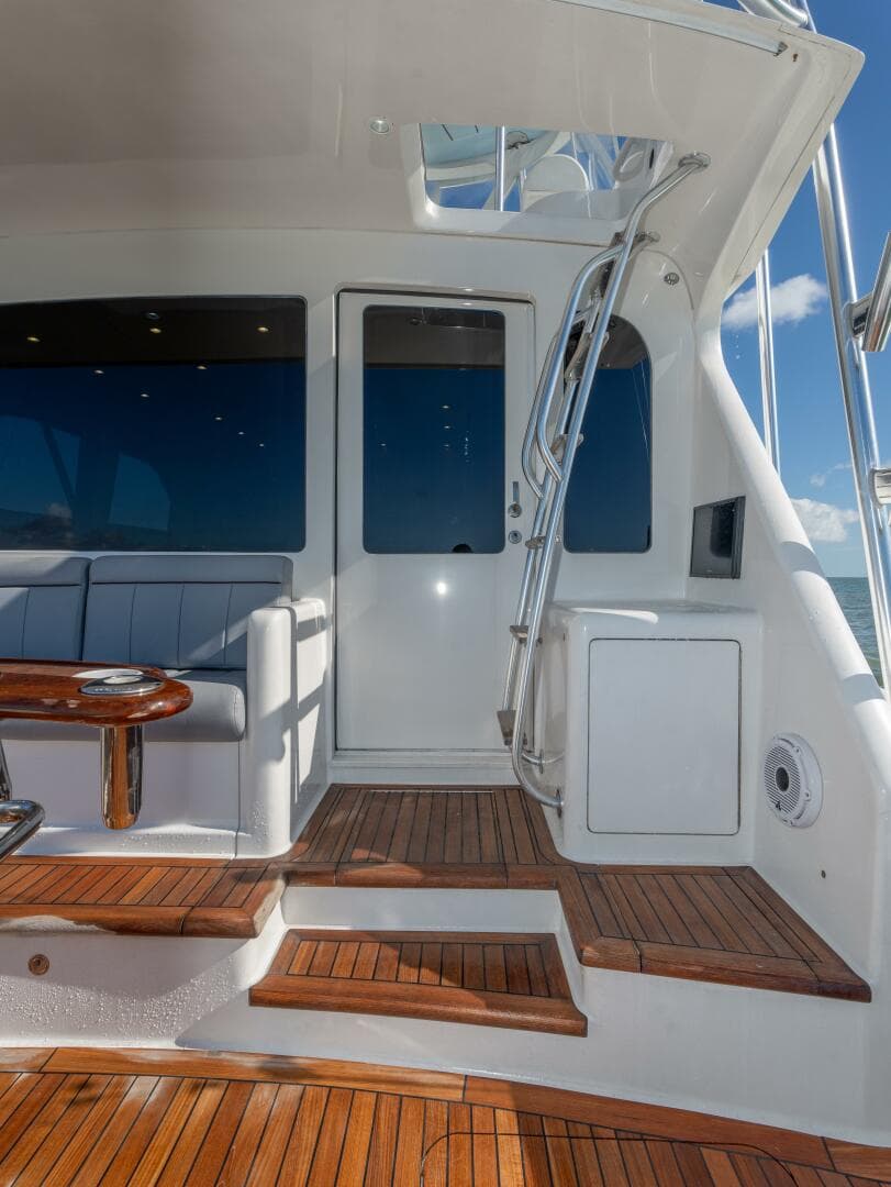 2009 Viking 50 Convertible — photo 42