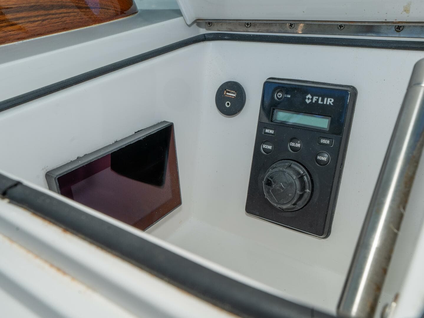 2009 Viking 50 Convertible — photo 60