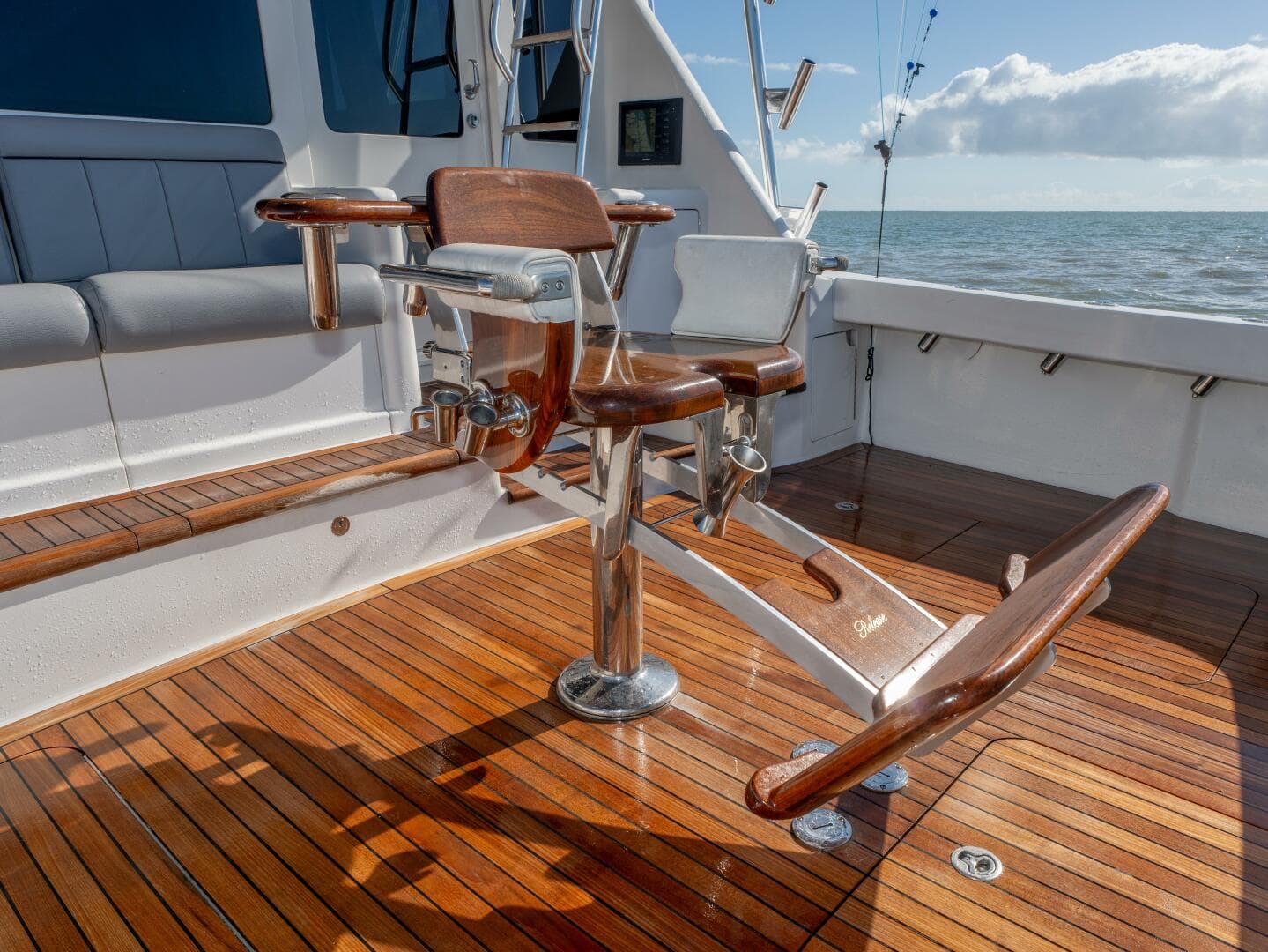 2009 Viking 50 Convertible — photo 39