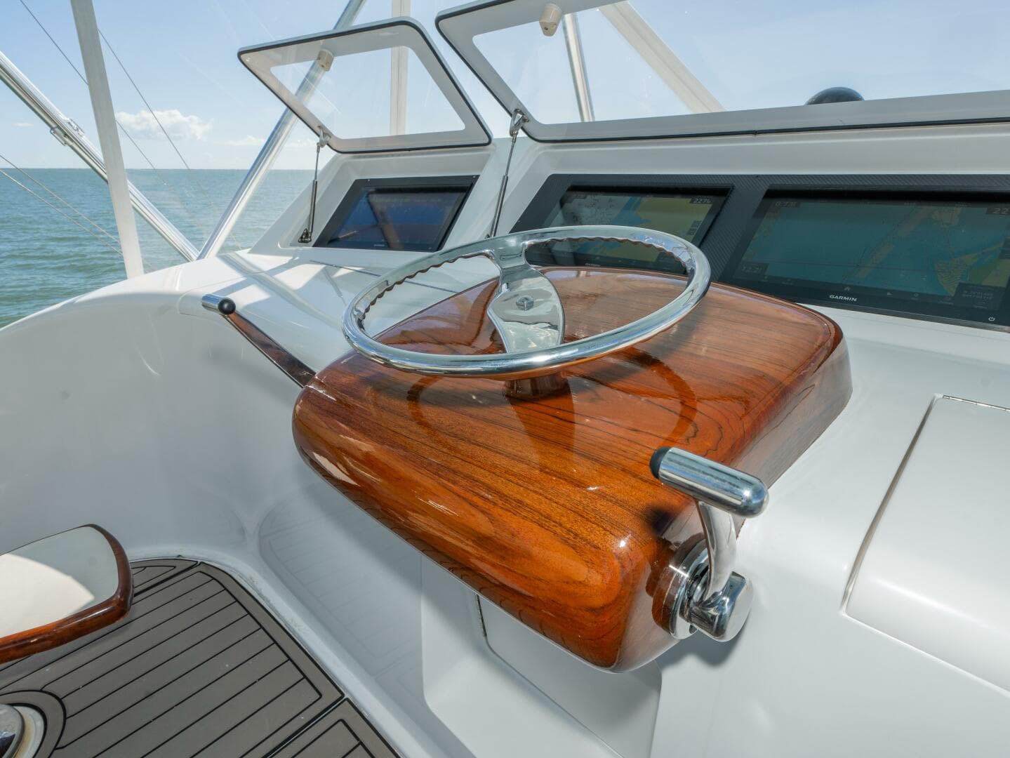 2009 Viking 50 Convertible — photo 67