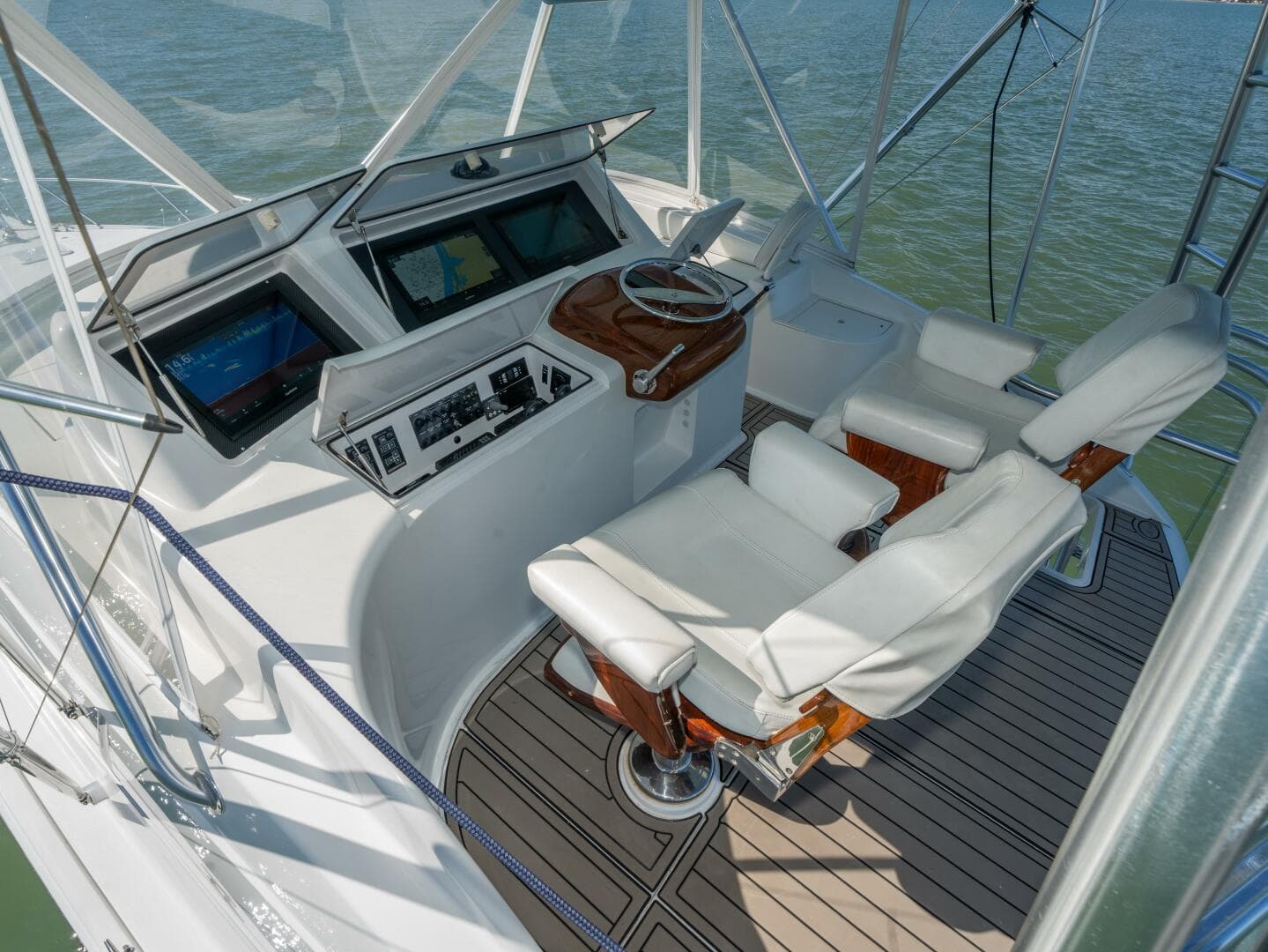 2009 Viking 50 Convertible — photo 58