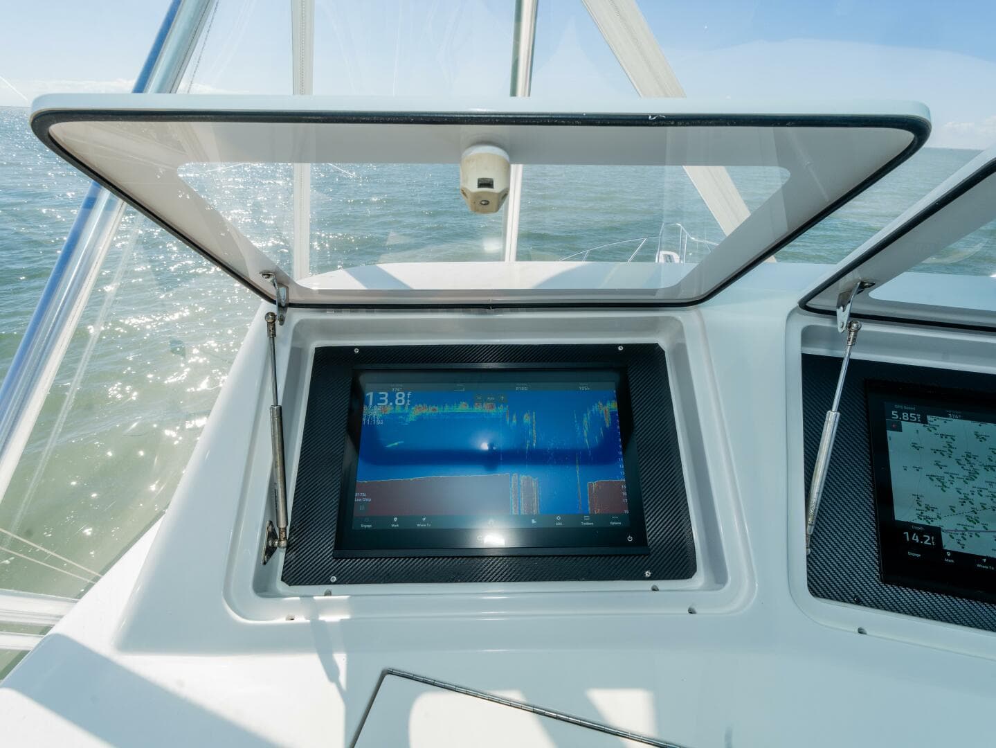 2009 Viking 50 Convertible — photo 64