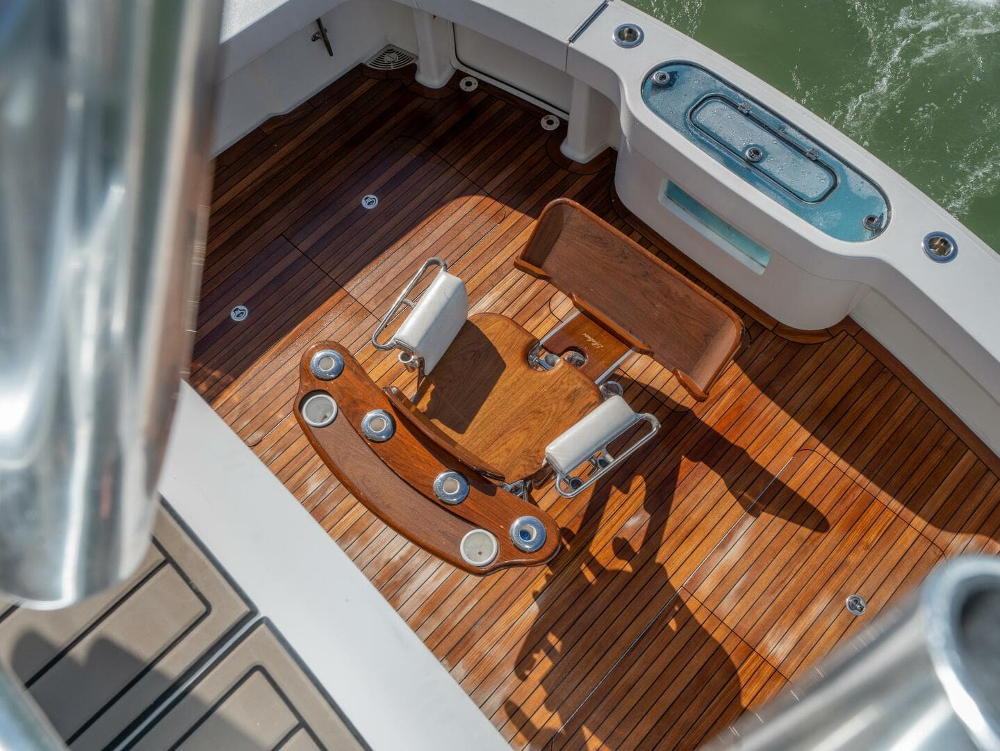 2009 Viking 50 Convertible — photo 46