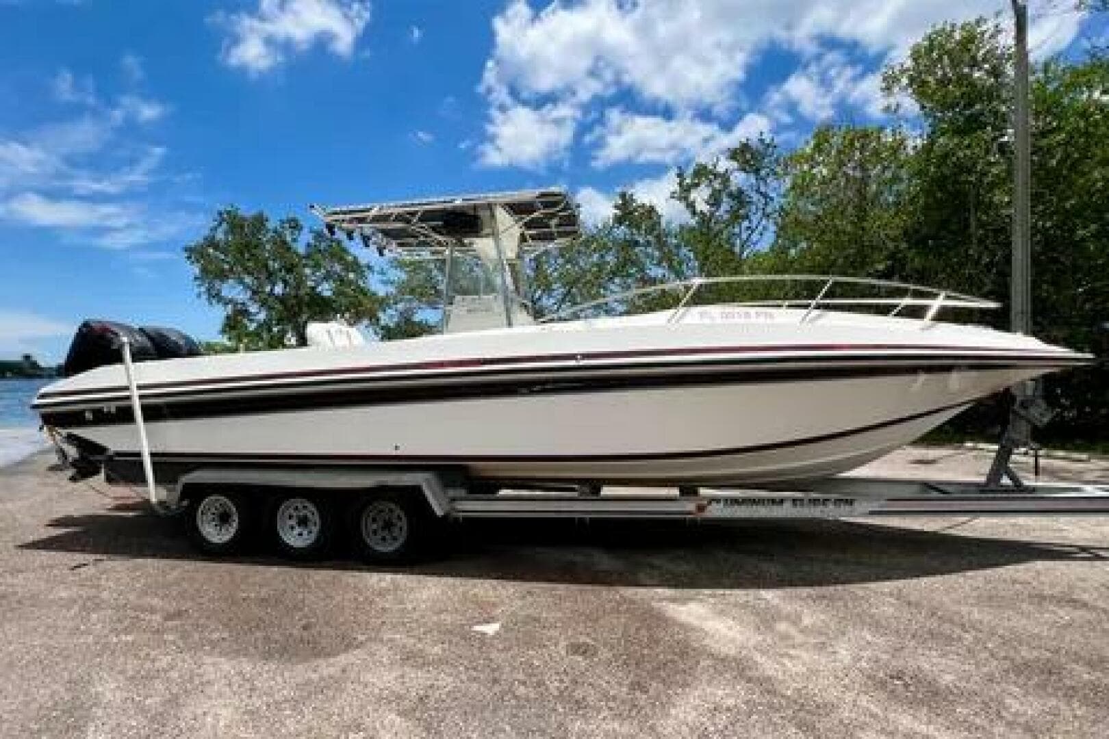 1994 Fountain 31 Center Console — photo 4