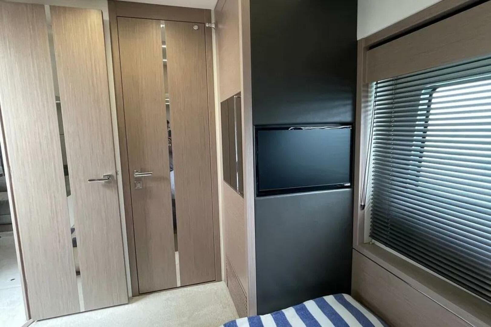 2020 Sunseeker 74 Sport Yacht — photo 39