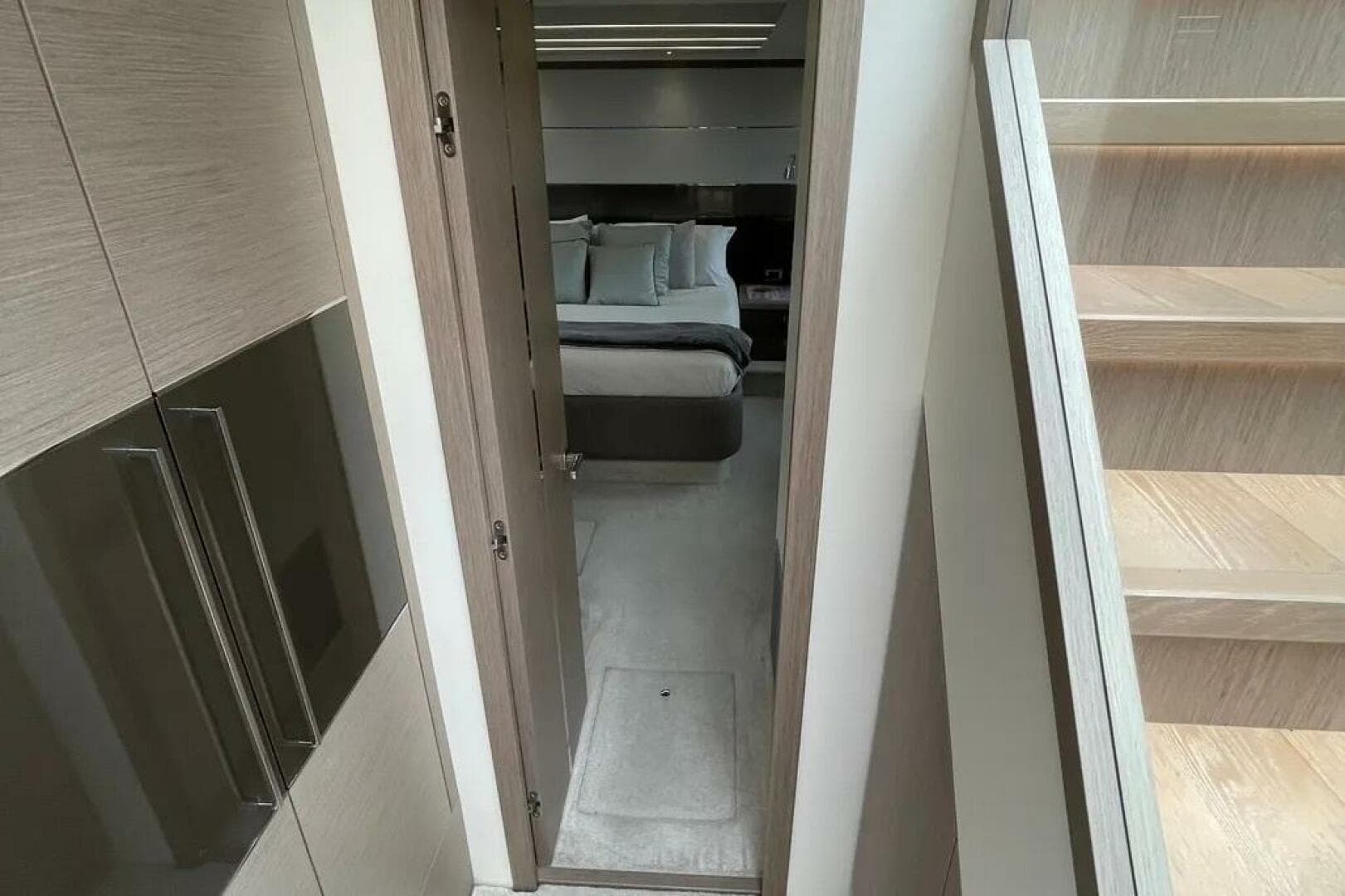 2020 Sunseeker 74 Sport Yacht — photo 40