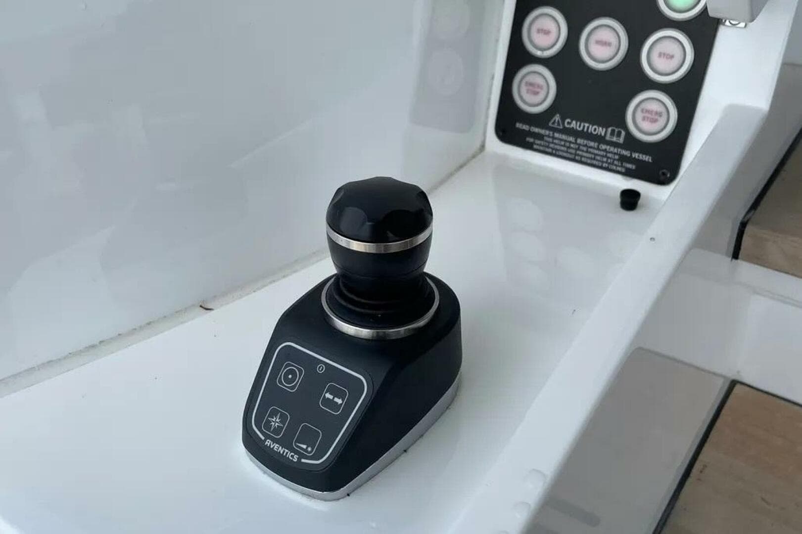 2020 Sunseeker 74 Sport Yacht — photo 6