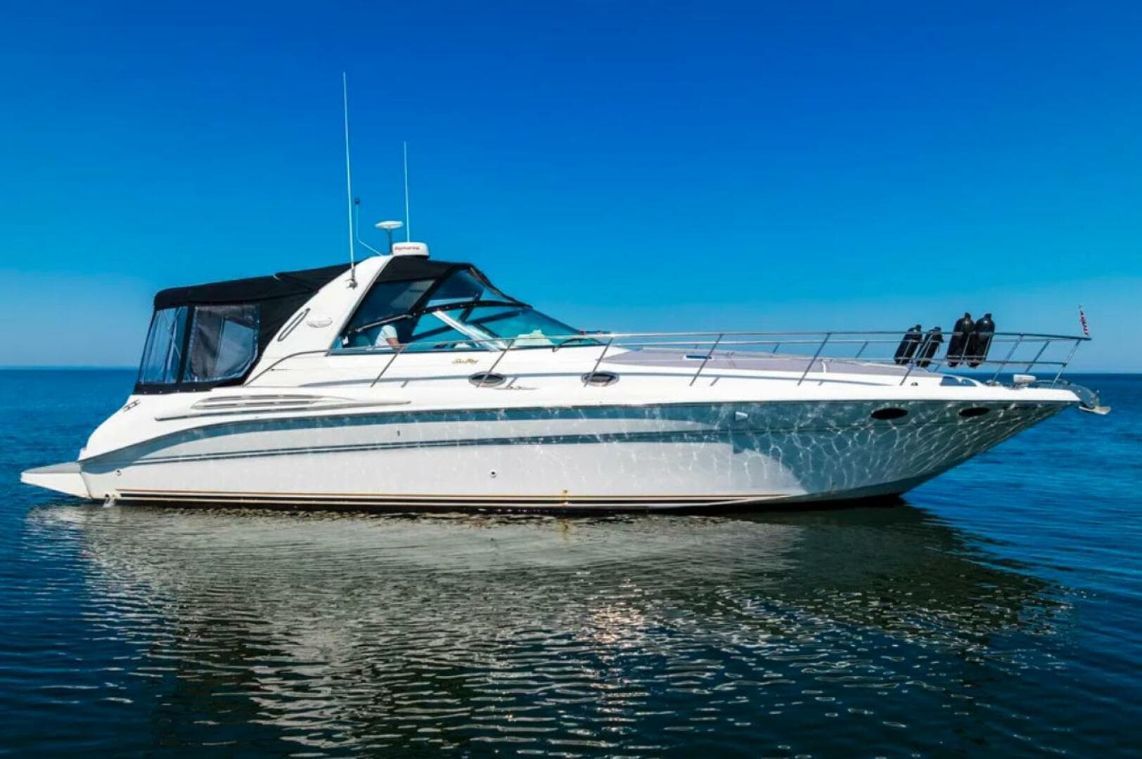 1997 Sea Ray 400 Sundancer — photo 2