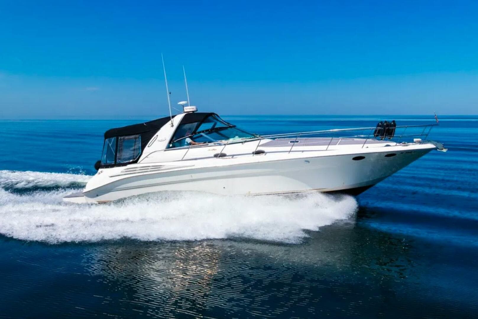 1997 Sea Ray 400 Sundancer — photo 15