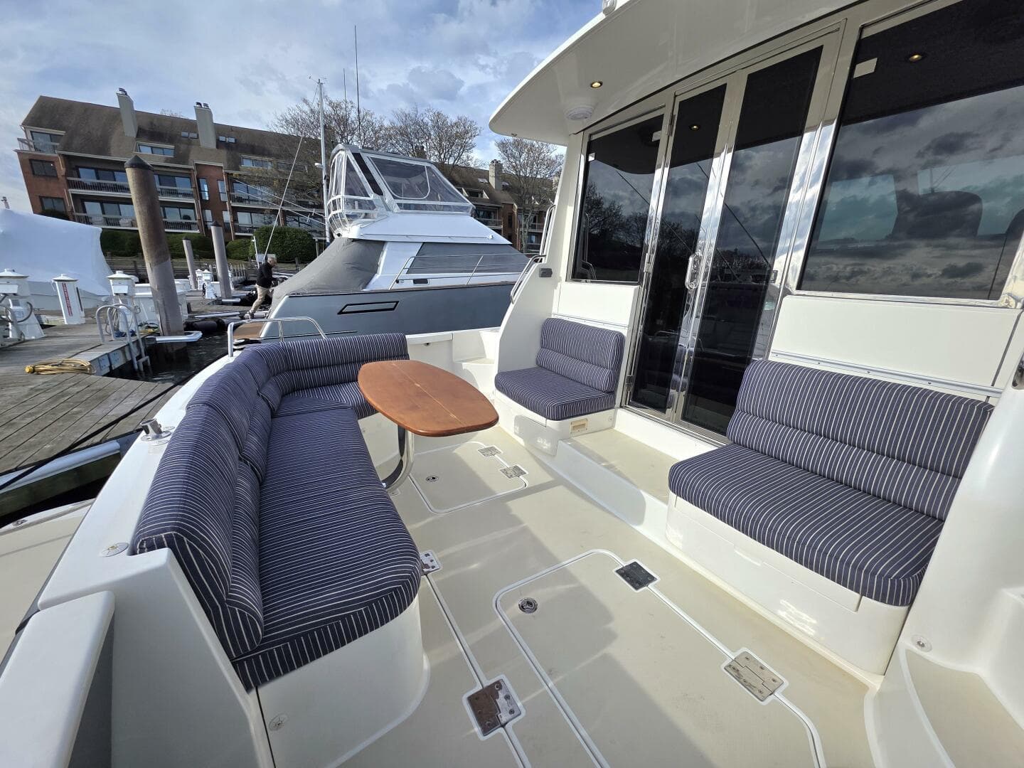 2017 Sabre 42 Salon Express — photo 9