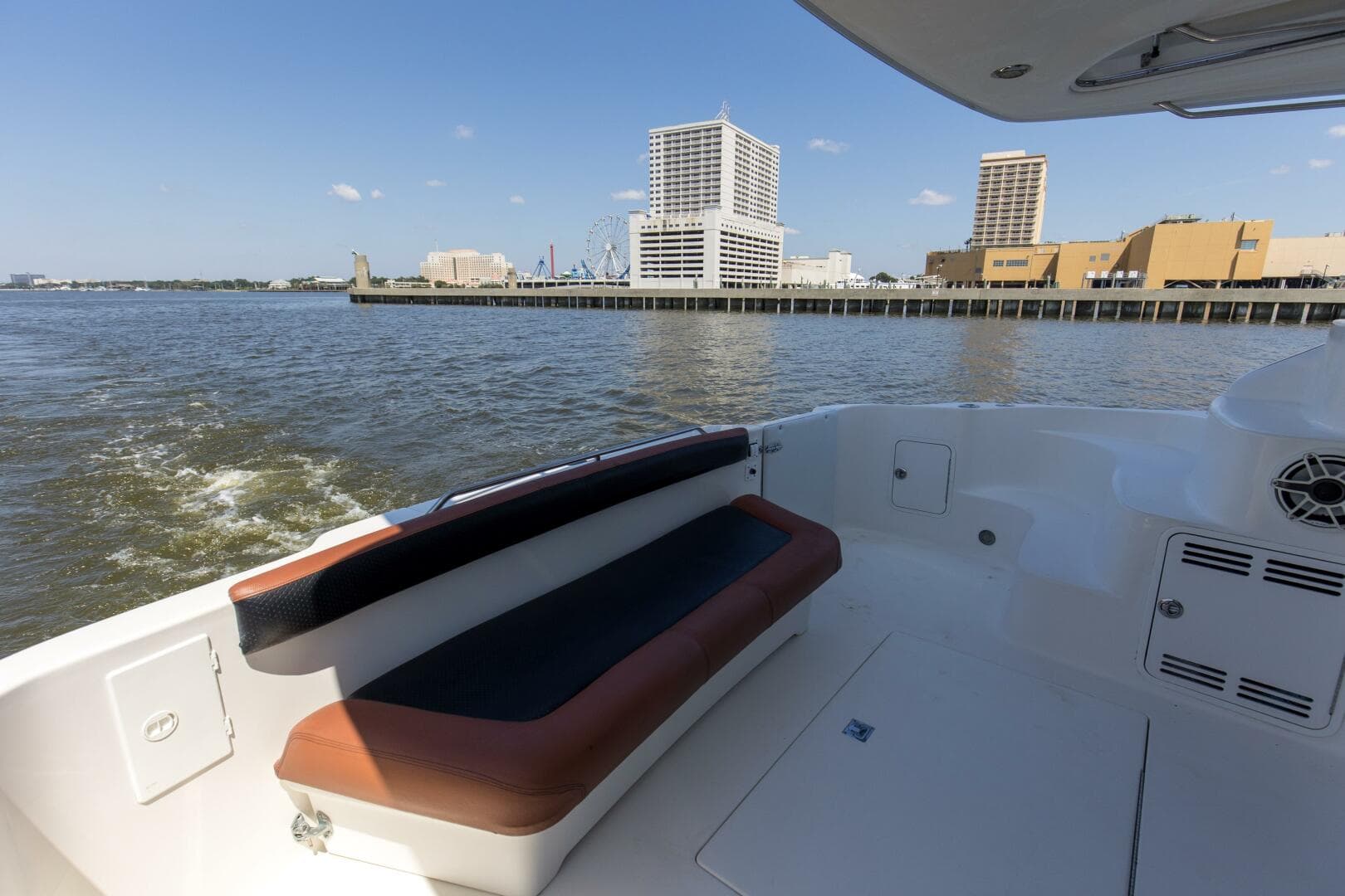 2000 Sea Ray 400 Sedan Bridge — photo 21