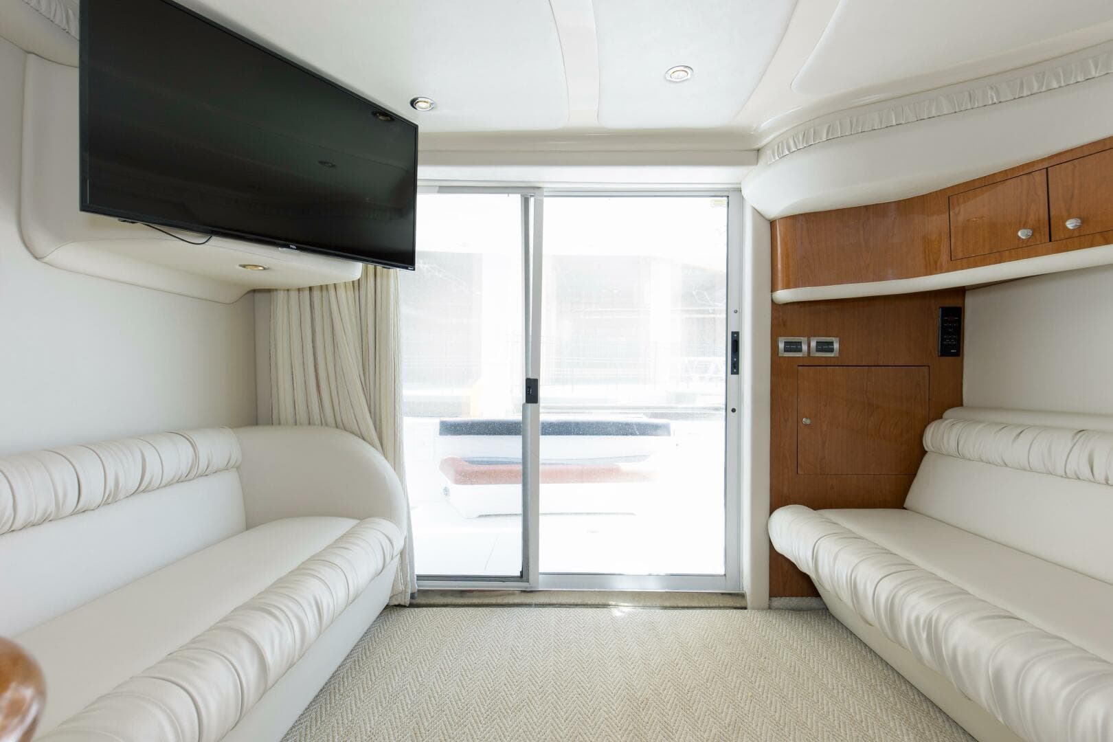 2000 Sea Ray 400 Sedan Bridge — photo 4