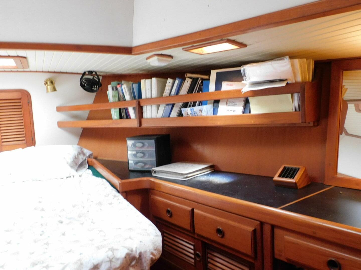 1988 Hans Christian 45 Independence Trawler — photo 16