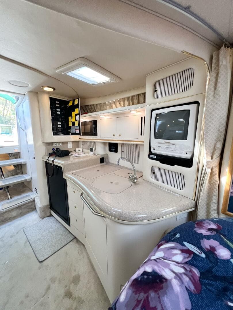 2000 Sea Ray 340 Sundancer — photo 17