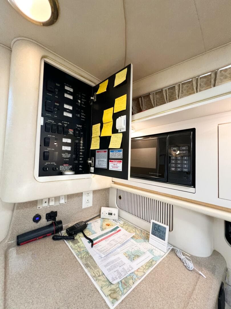 2000 Sea Ray 340 Sundancer — photo 26