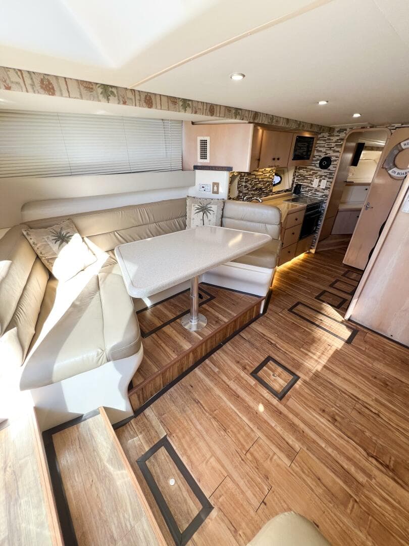 1998 Carver 350 Mariner — photo 12