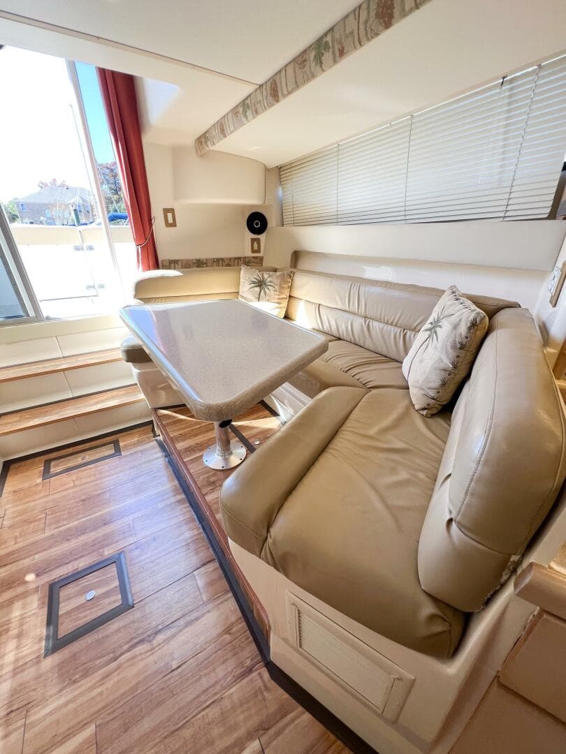 1998 Carver 350 Mariner — photo 46