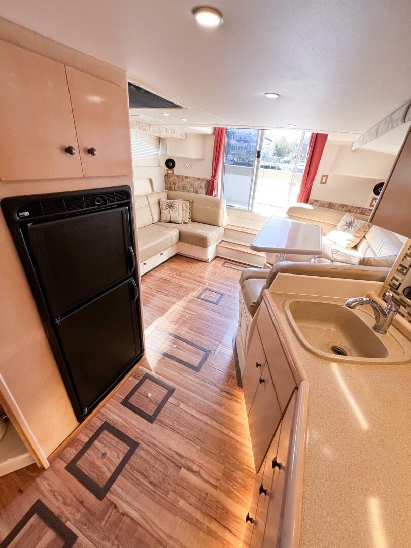 1998 Carver 350 Mariner — photo 36