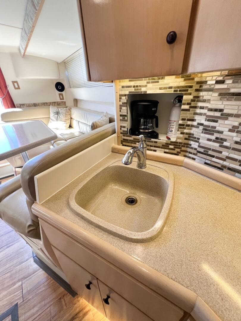 1998 Carver 350 Mariner — photo 44