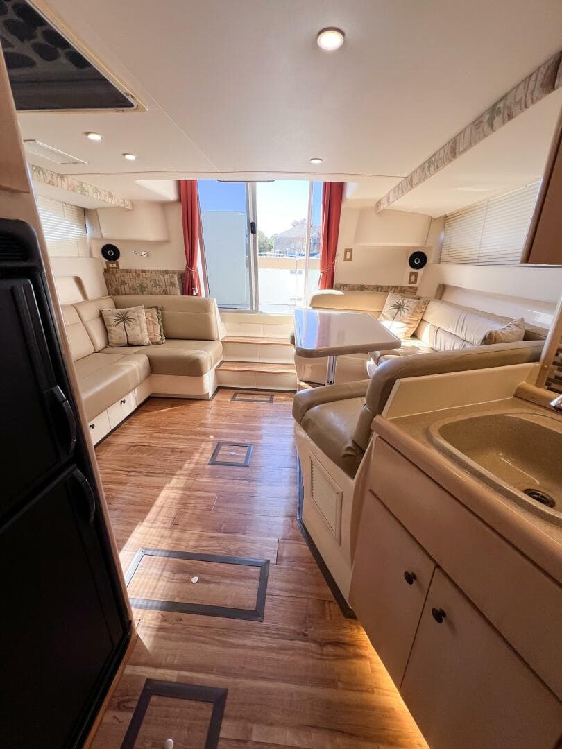 1998 Carver 350 Mariner — photo 43