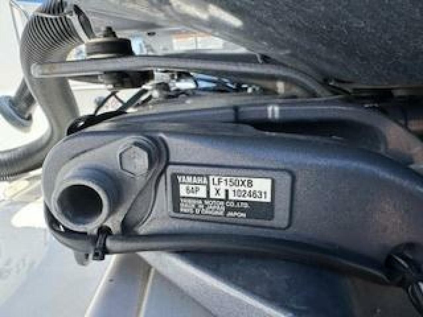 2022 Robalo R242 Center Console — photo 27