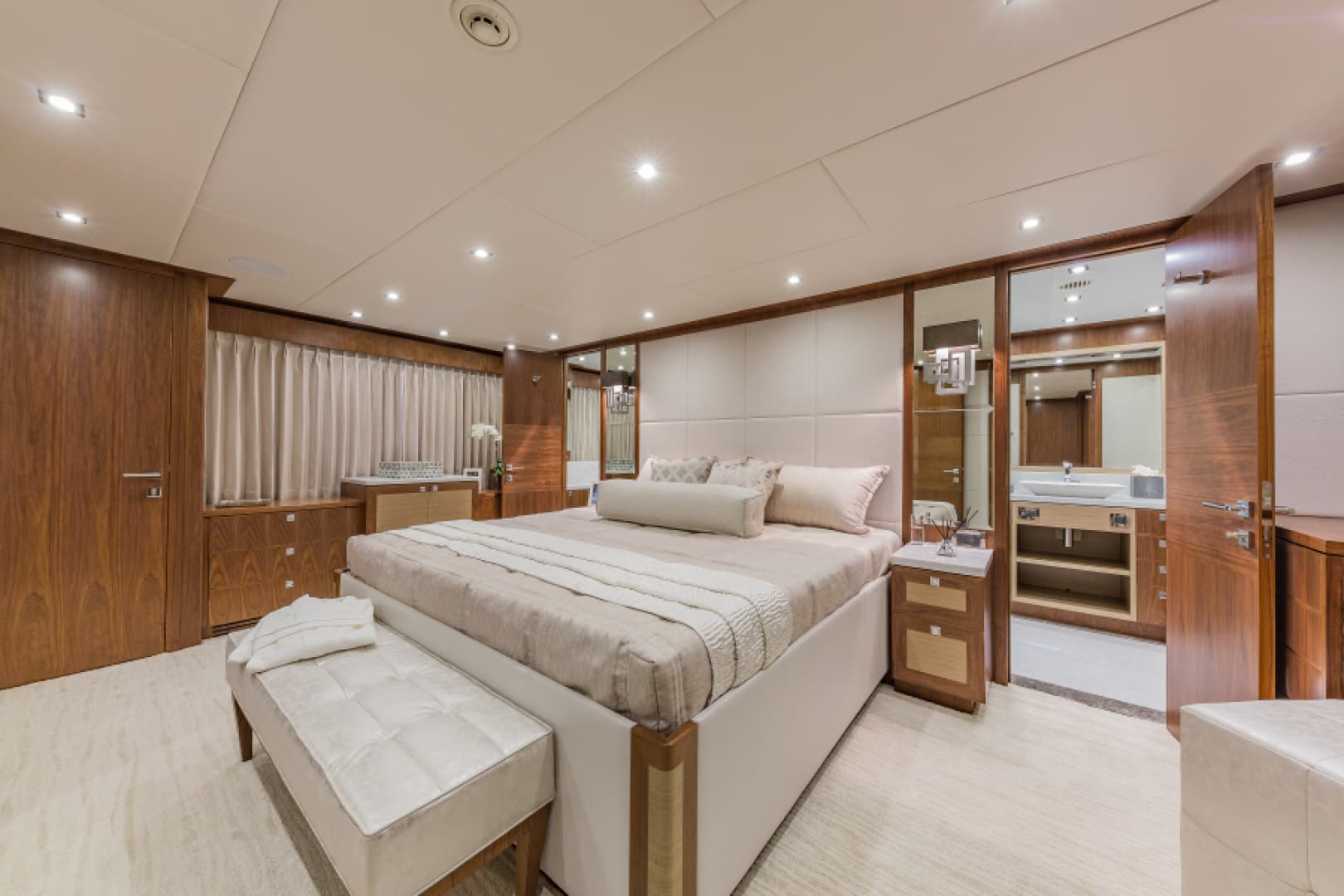 2018 Hargrave Raised Pilothouse — photo 27