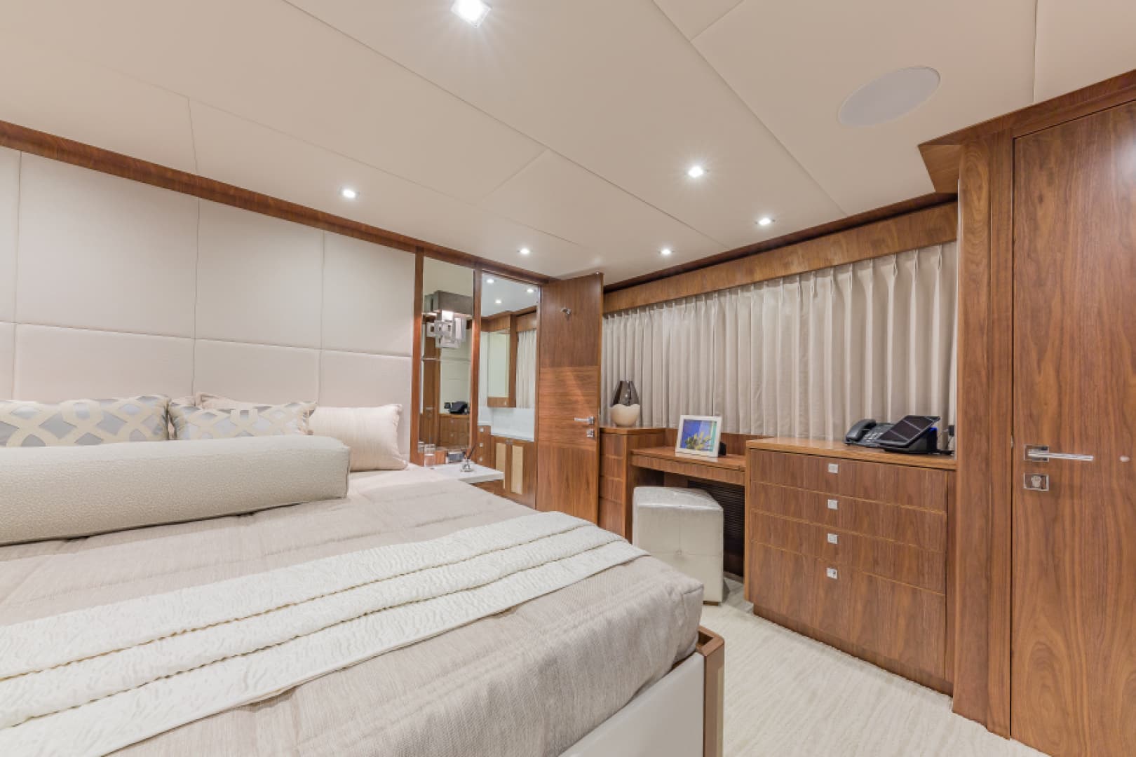 2018 Hargrave Raised Pilothouse — photo 30