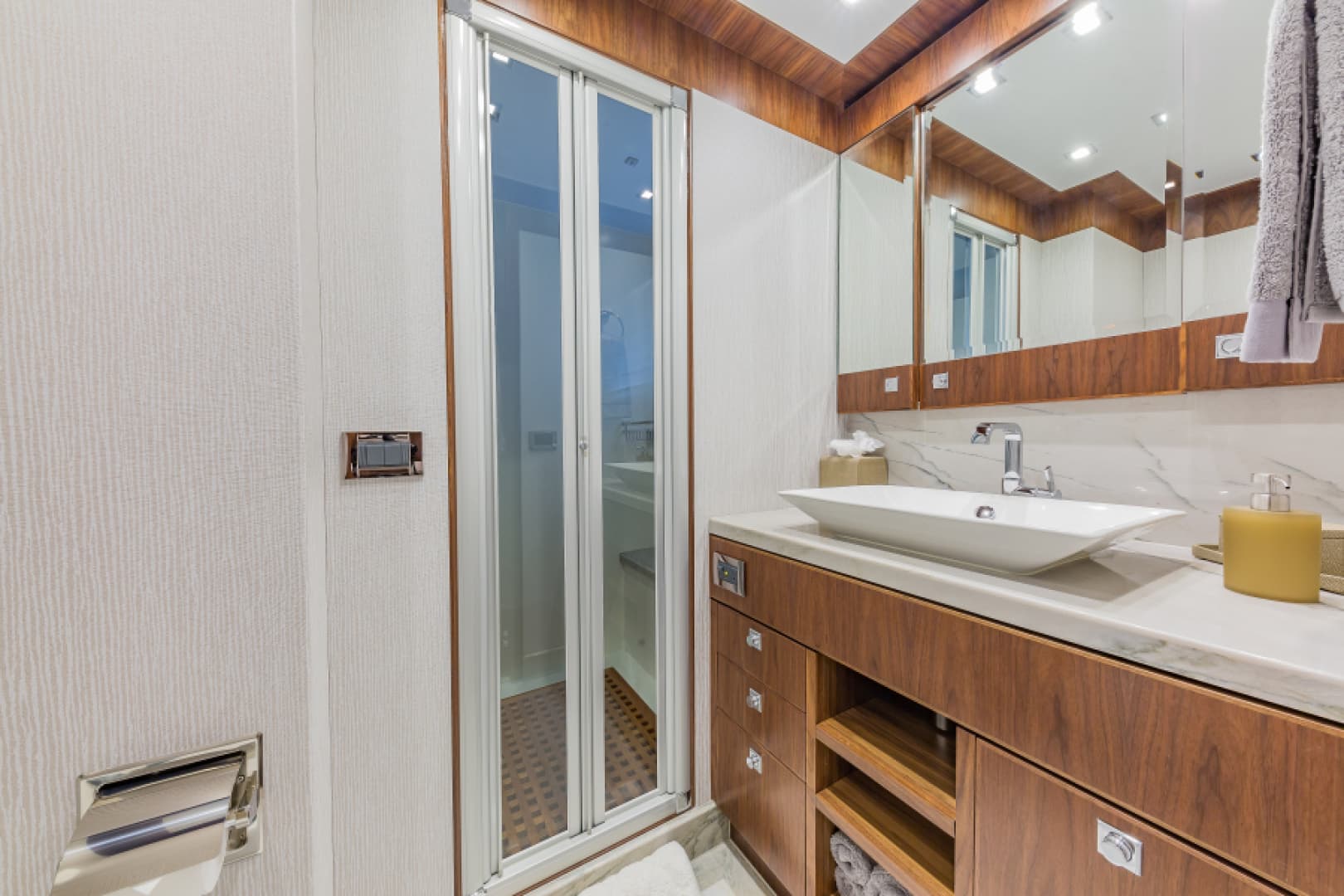 2018 Hargrave Raised Pilothouse — photo 44