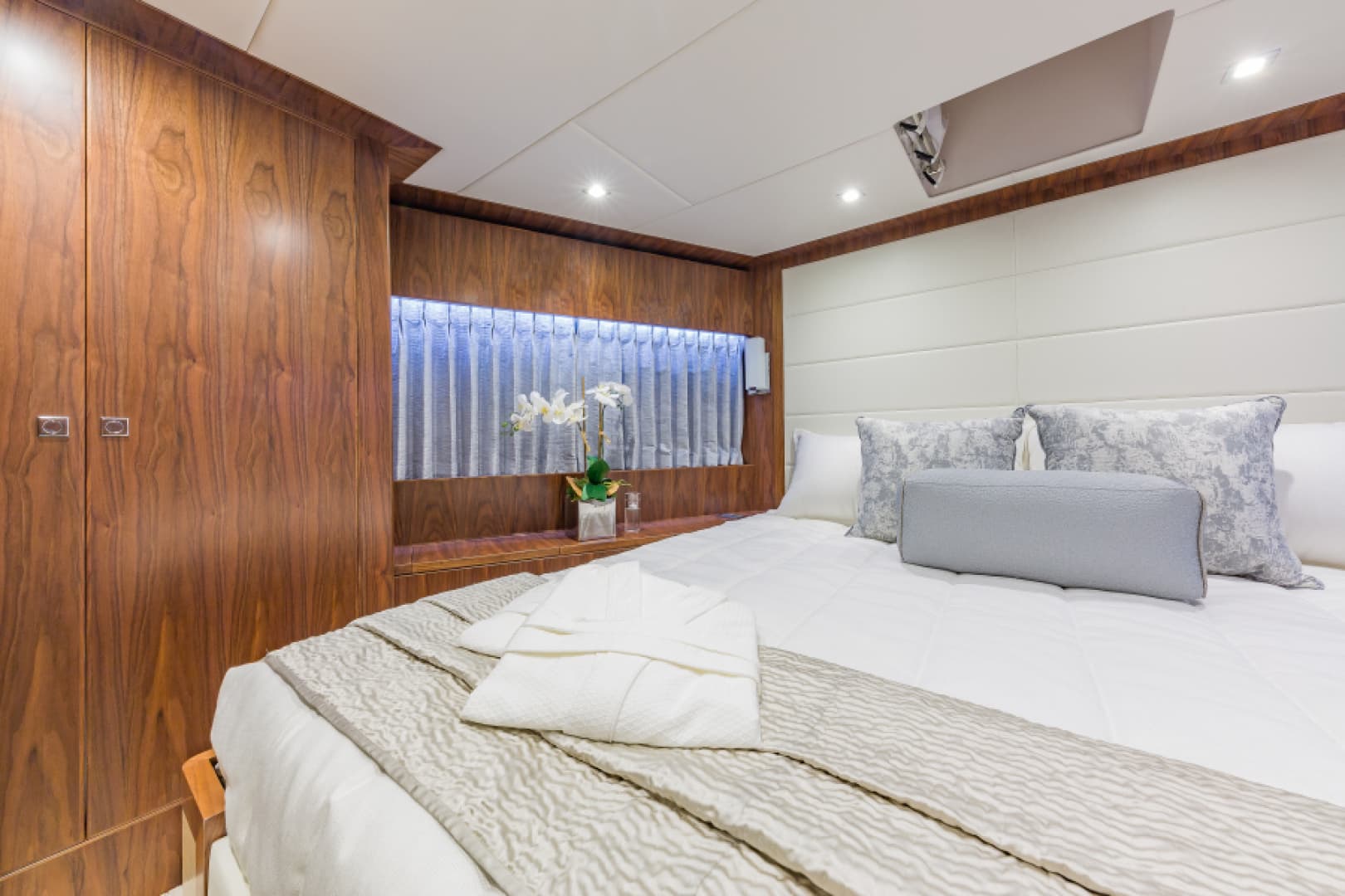 2018 Hargrave Raised Pilothouse — photo 38