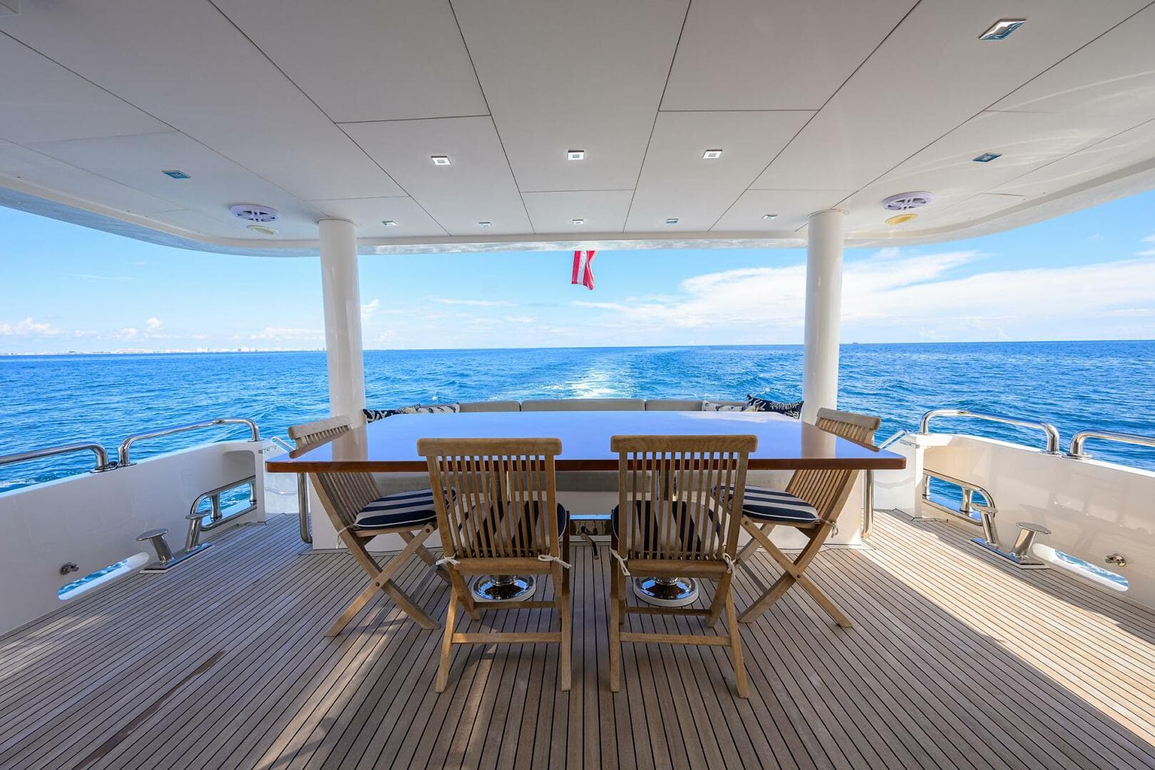 2018 Hargrave Raised Pilothouse — photo 16