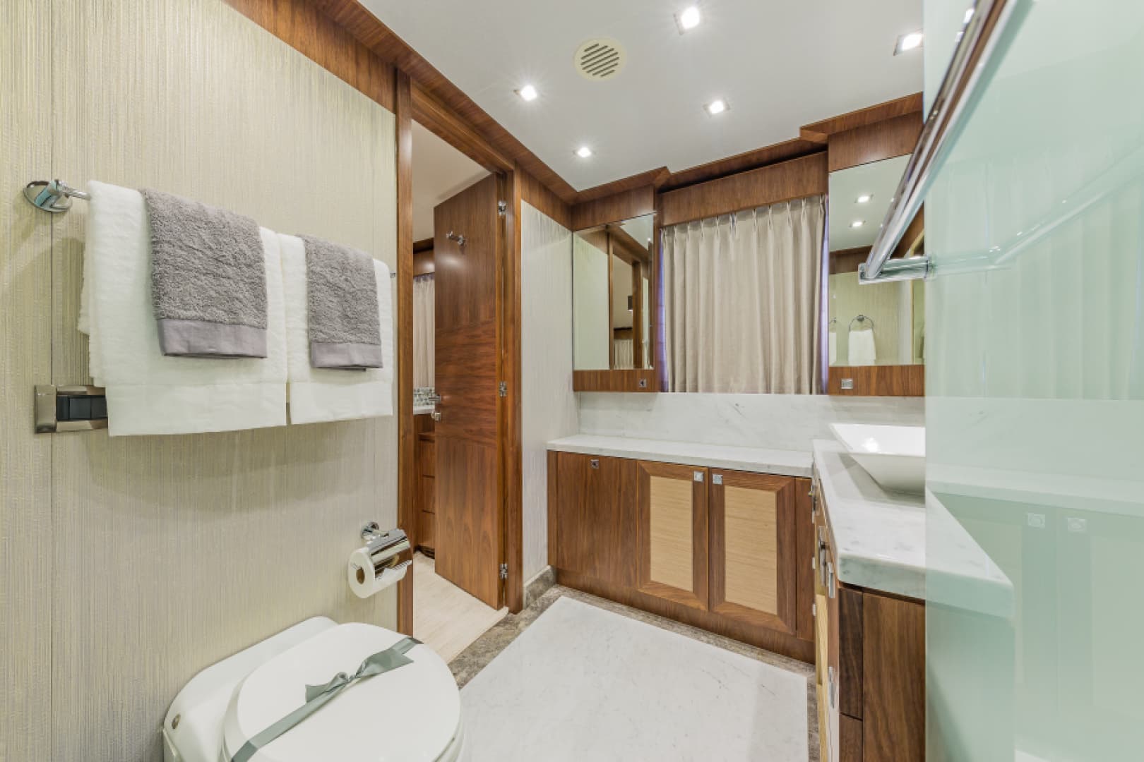 2018 Hargrave Raised Pilothouse — photo 34