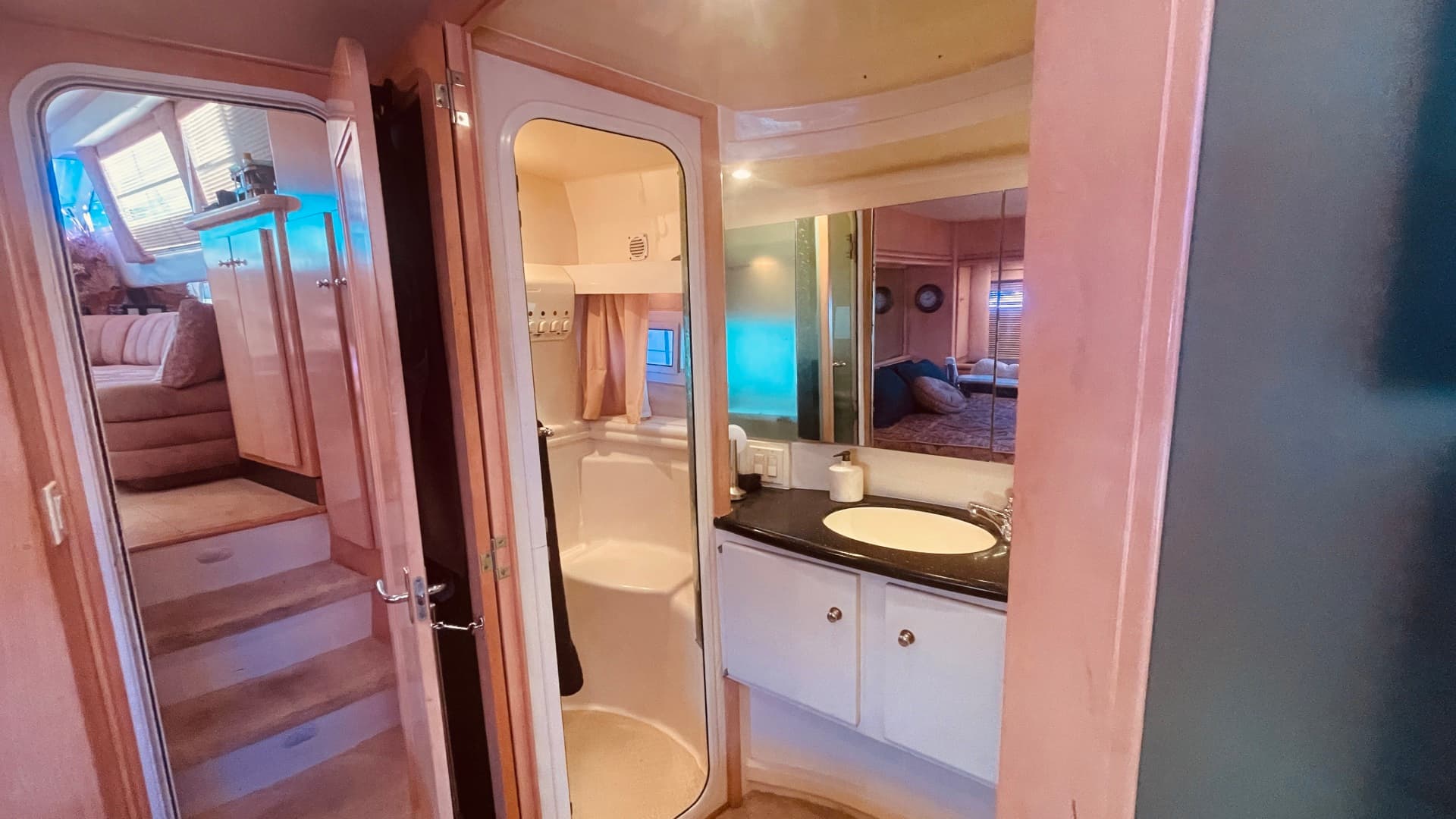 1997 Carver Yachts 500 Cockpit — photo 37