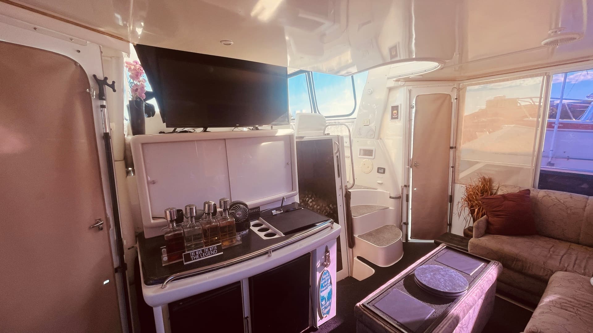 1997 Carver Yachts 500 Cockpit — photo 41