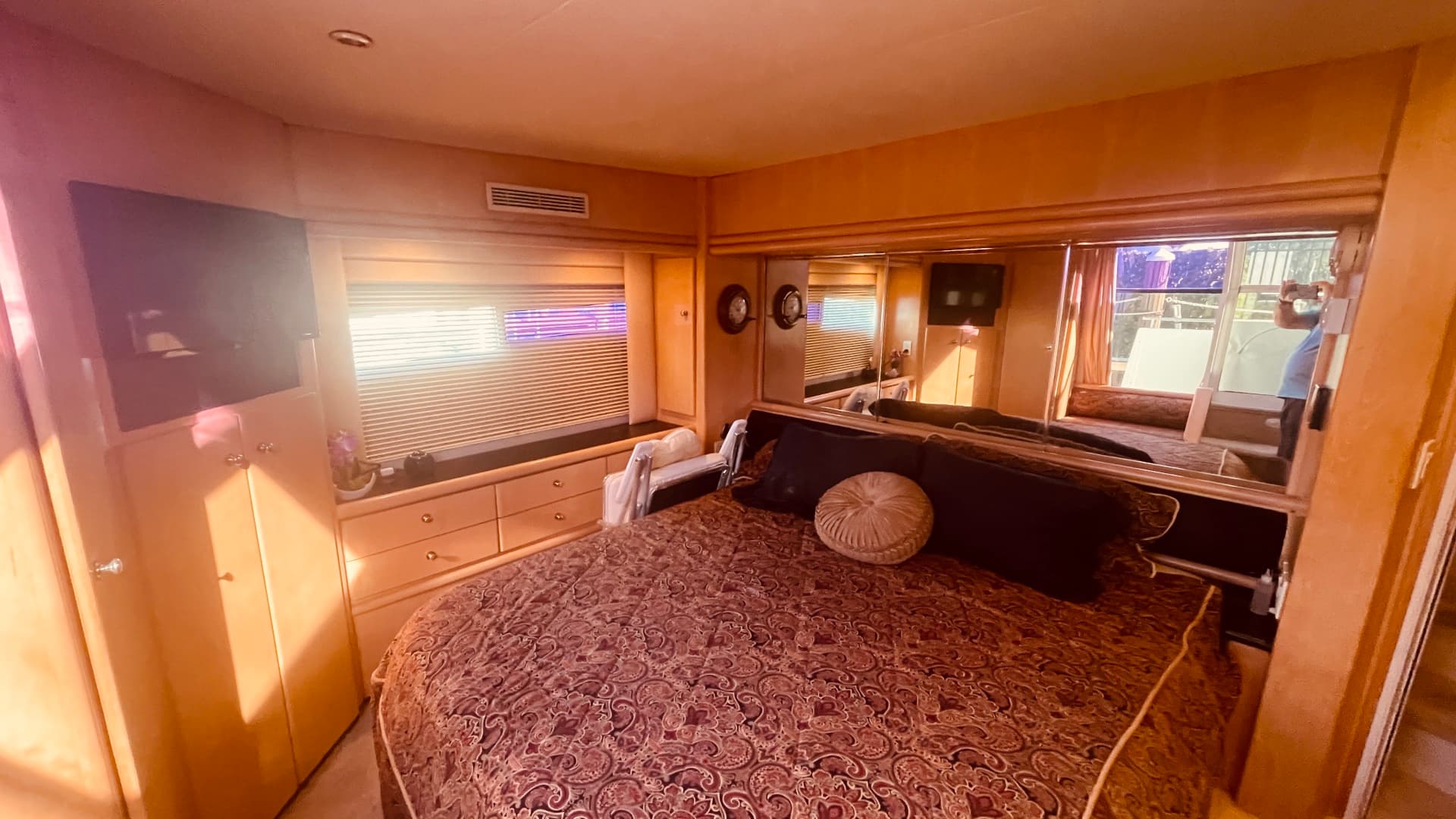 1997 Carver Yachts 500 Cockpit — photo 35