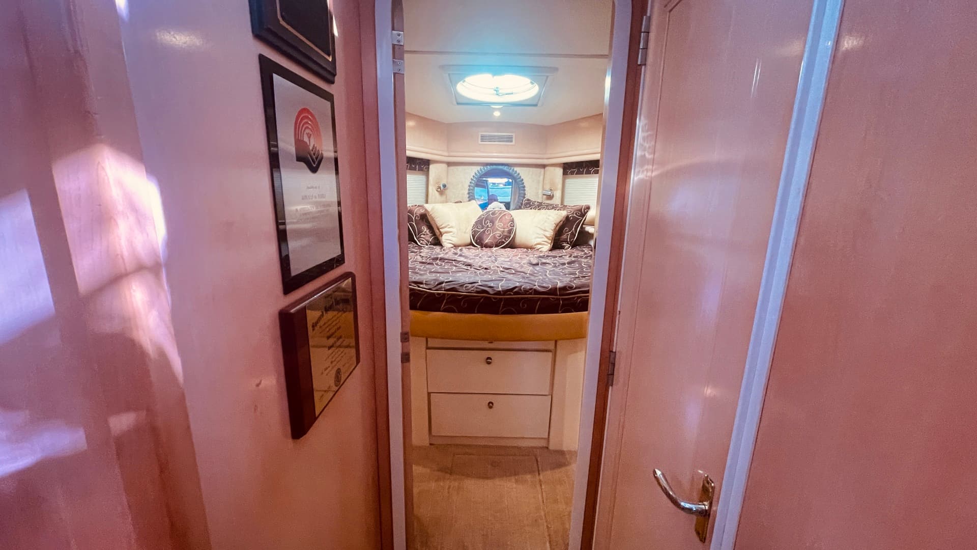 1997 Carver Yachts 500 Cockpit — photo 15