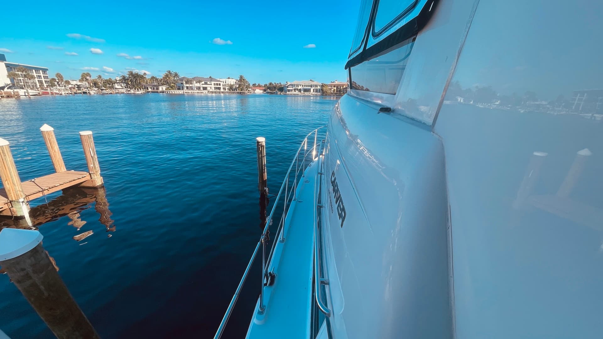 1997 Carver Yachts 500 Cockpit — photo 61