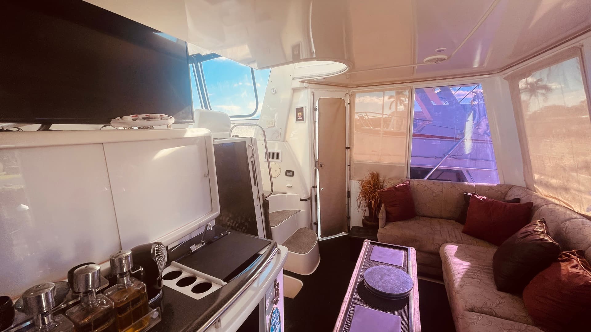 1997 Carver Yachts 500 Cockpit — photo 47