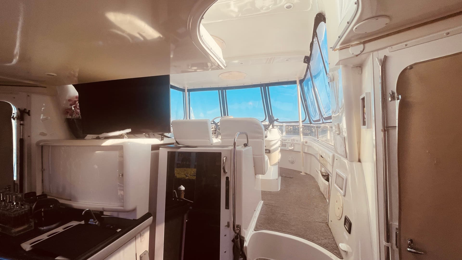 1997 Carver Yachts 500 Cockpit — photo 48